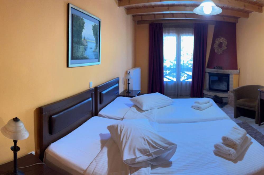 Guesthouse Teloni Vitina Extérieur photo