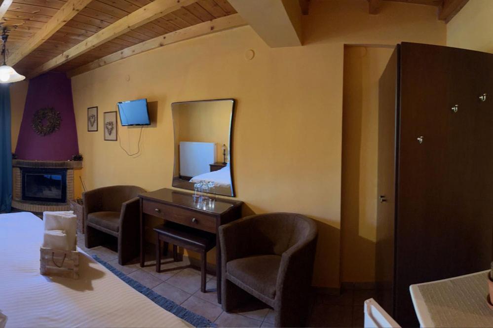 Guesthouse Teloni Vitina Extérieur photo
