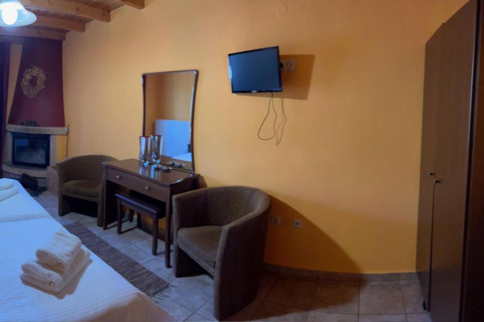 Guesthouse Teloni Vitina Extérieur photo